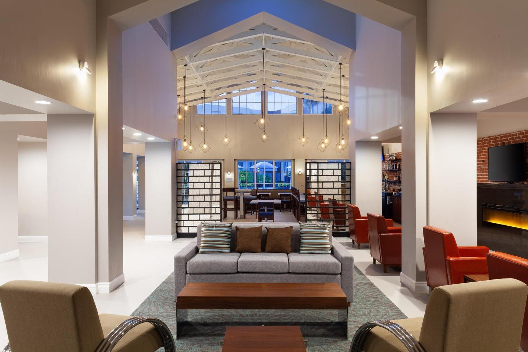 Four Points By Sheraton Orlando Convention Center Williamsburg Bagian luar foto
